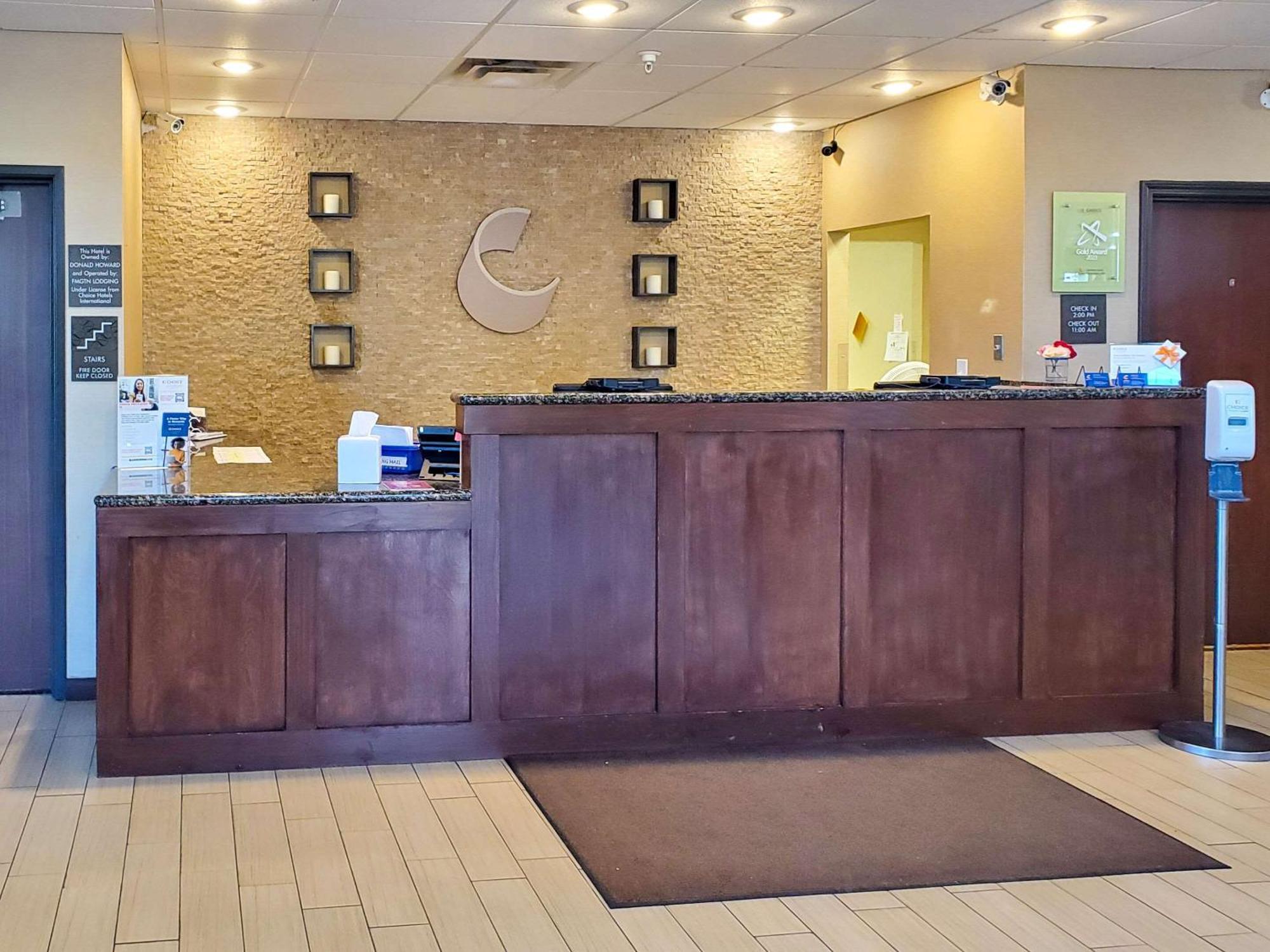 Comfort Suites Фармингтън Екстериор снимка